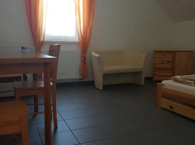 Na Podlesi Ve Zlate Korune Konukevi