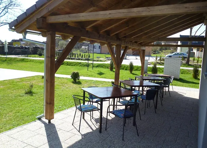 Konukevi Na Podlesi Ve Zlate Korune Zlatá Koruna
